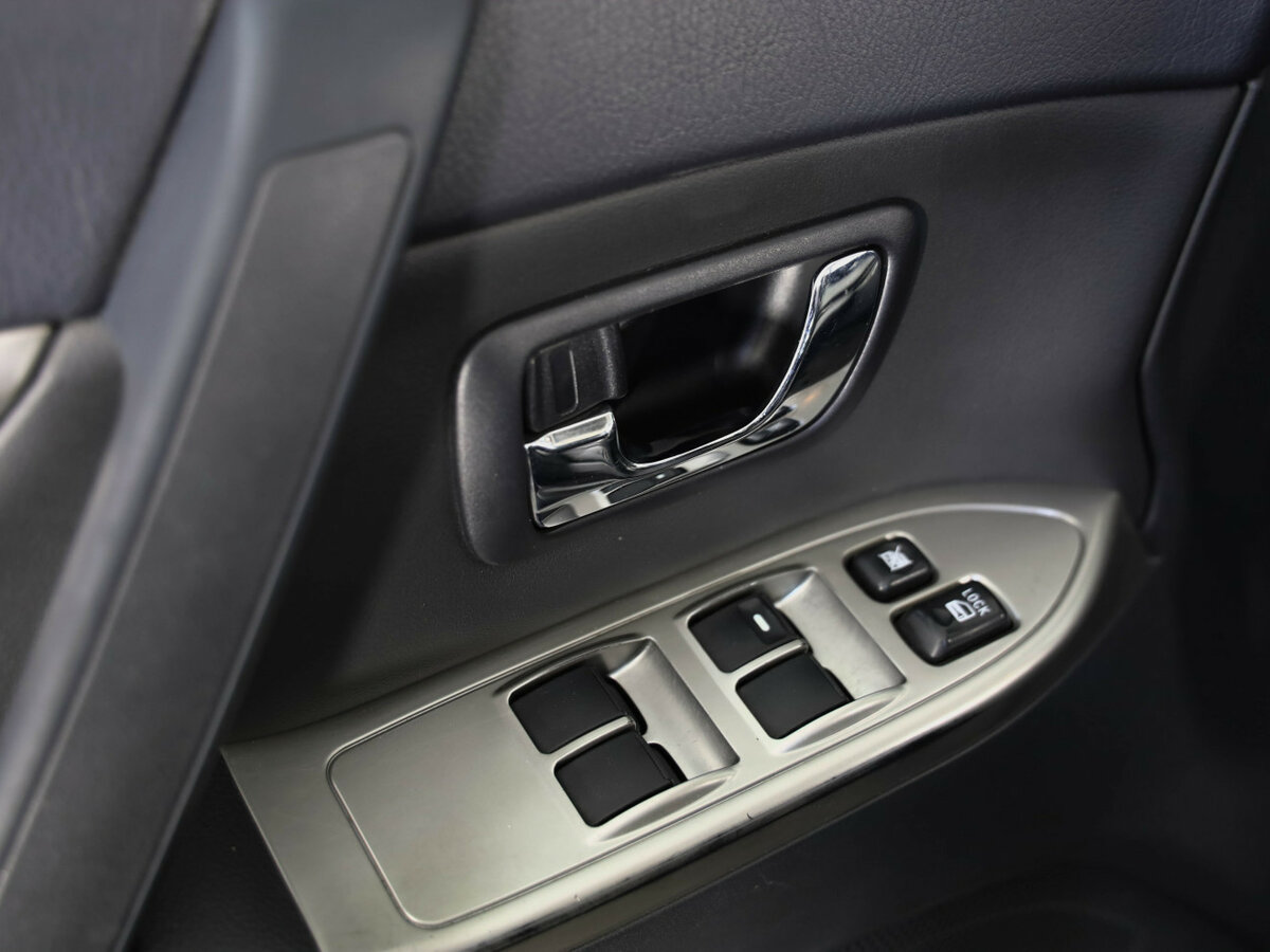 Митсубиши Паджеро б/у, 2013, Автоматическая. Фото: #16