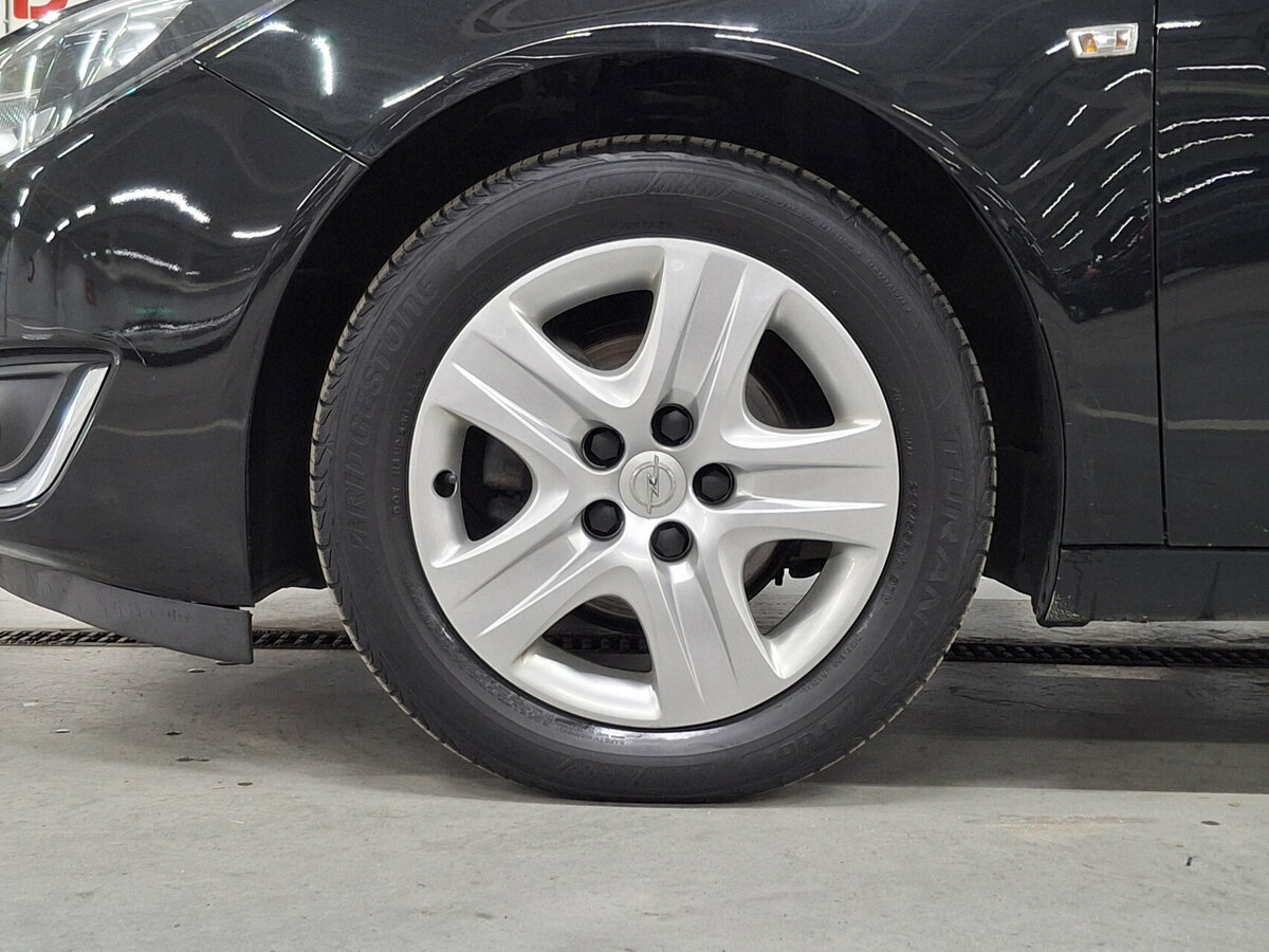 Опель Инсигния б/у, 2013, Механическая. Фото: #17