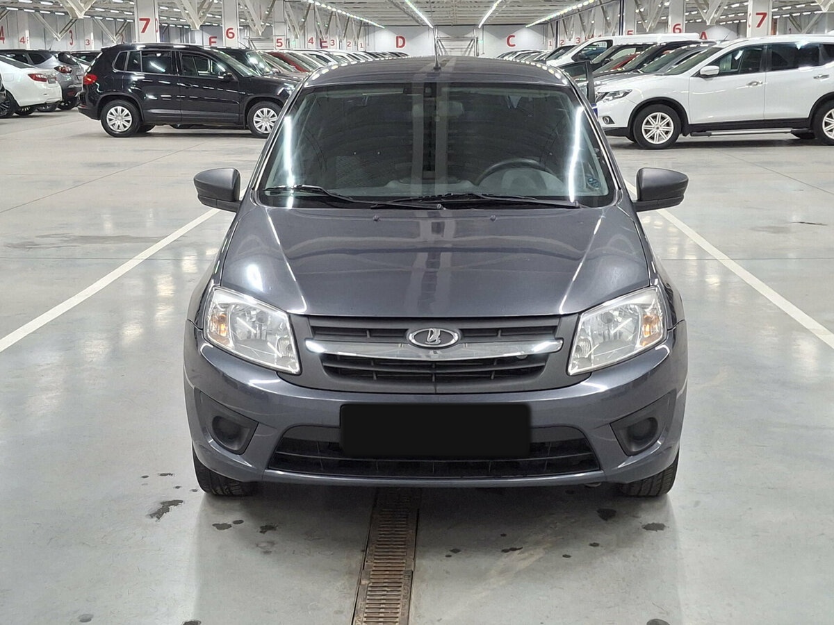 Лада (ВАЗ) Гранта б/у, 2018, Механическая. Фото: #1